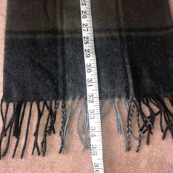 Mens’ V. FRAAS Green Plaid Scarf NWT - Picture 5 of 5